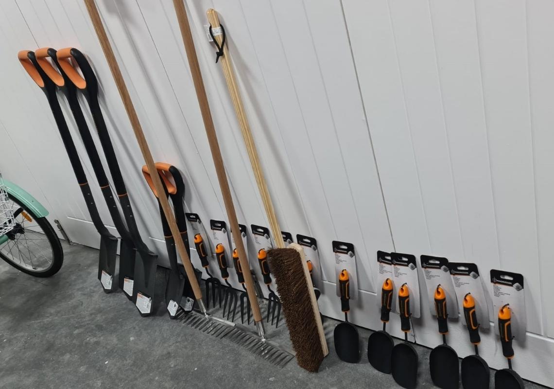 Gardening tools