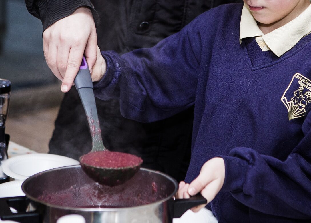 Free family cooking courses for families across Bedford!