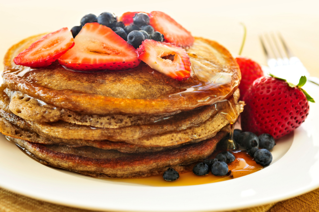 Pancakaes and blueberries