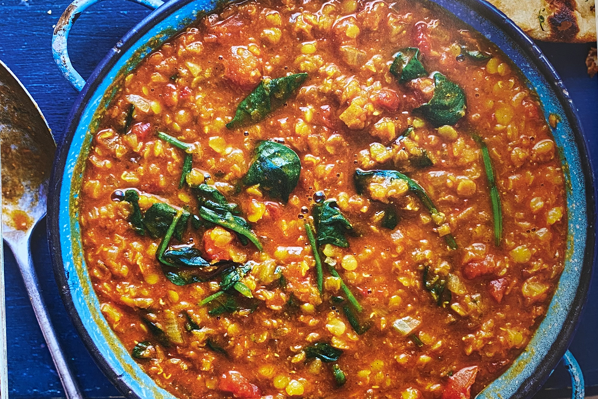 Spinach and red lentil dahl