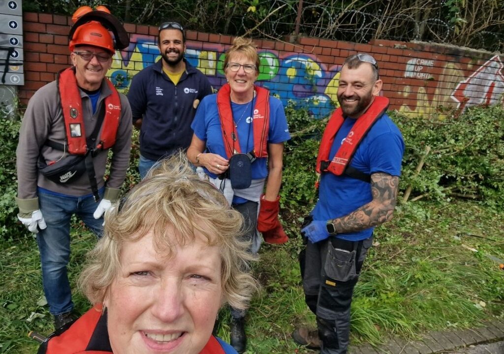 Carole with other volunteers