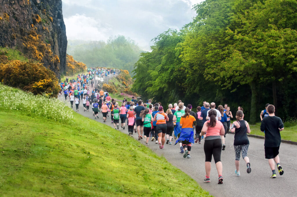 Image of runners from previous Hairy Haggis Team Relay at Edinburgh Running Festival