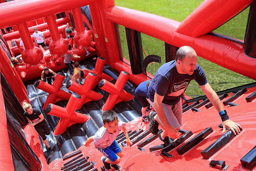 Image of participants from previous Inflatable 5k event