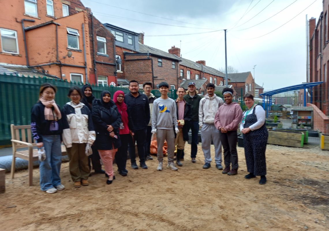 University of Manchester students volunteering with the Oasis Hub