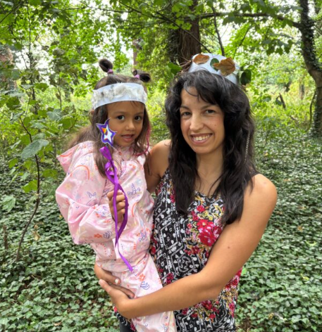 Wellies and Wander: photo of Mandie with her daughter
