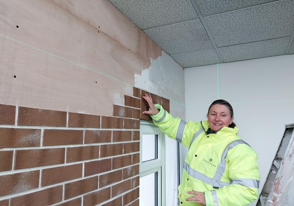 Jelena taking part in training on the construction course